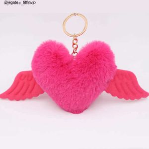 Chaines Lonyards Heart Wings Love Hair ball Keychain Pendant Plux Sac Girl Ornements Car Cute Gift Llaveros Mujer Keychain R231201