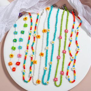 Chaînes Lifefontier Fleurs colorées Colliers de cou de coudage colorés pour les femmes Bohemian Summer Handmade Collier Collier Bijoux