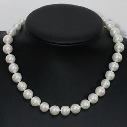 Cadenas Lovely White Shell Simulated-perla Charms Round Beads 8-14mm Elegante mujer cadena collar 18 pulgadas B1443