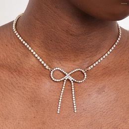 Chaines Collier de conception de luxe Righestone papillon vintage dans la tendance cadeau de couloir des bijoux mignons de la mode de la mode