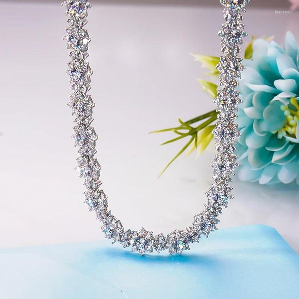 Chaînes de luxe fleur S925 collier en argent sterling plaqué platine ligne de diamant à haute teneur en carbone pour les femmes dîner bijoux fins cadeaux