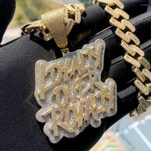 Chaînes Hommes Nom personnalisé Glacé Loyauté sur la lettre de royauté Pendentif Collier Hip Hop Bling Bijoux en zircone cubique avec chaîne de corde de 24 