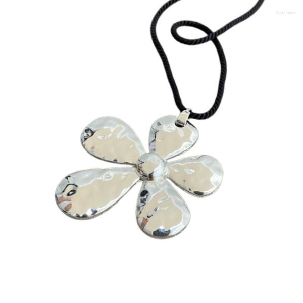 Cadenas Metal flor colgante collar Y2K cuello cadena gargantilla temperamento largo encaje hasta moda Collar joyería F19D