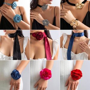 Chaînes minimaliste mode multicolore gland Satin réglable tour de cou collier fleur Bracelet pour femmes Vintage cadeau fête en gros
