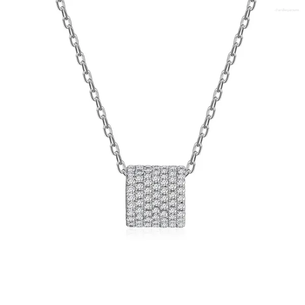 Modelos de cadenas Fashion Cylinder Cylinder Micro incrustado Diamante completo S925 Collar de plata pura Diseño de lujo de luz para mujeres