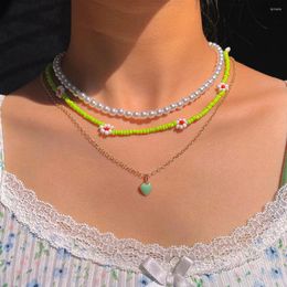 Chaînes multicouche couleur bonbon marguerite fleur perle chaîne collier de perles pour les femmes à la main riz perle tour de cou Boho fête bijoux