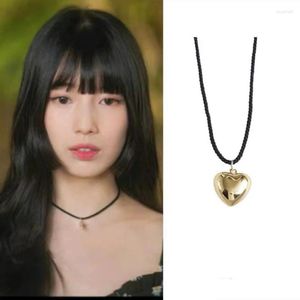 Cadenas My Goddess Roommate Doona Bae Suzy Mismo collar de cuerda negra Corazón Estilo de drama coreano de alta calidad para mujeres y niñas