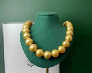 Chaînes naturelles haut de gamme élégant bon lustre 12-15mm mer du sud véritable collier de perles rondes dorées femmes chaîne de bijoux