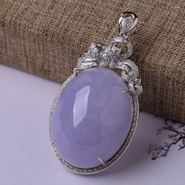 Ketten Natürliche Jade Chalcedon Violette Farbe Ovale Halskette Großer Anhänger Hochwertiger und luxuriöser Mode-Engagement-Silberschmuck