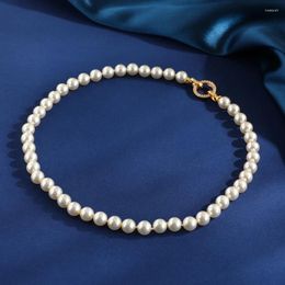 Cadenas Diseño original Collar de perlas francesas para mujeres Versátil Retro Moda Simplicidad Conjunto completo Cadena de cuello de botón redondo