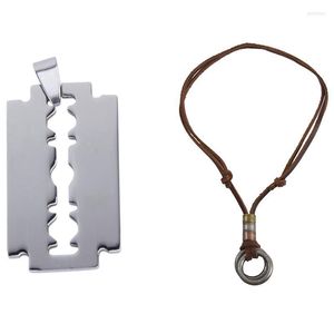 Cadenas PCS Hoja de afeitar Titanio Acero Colgante Color Plata Aproximadamente 3,8 X 2,3 Cm 1 Hombres Collar de cordón de cuero retro Cadenas Godl22