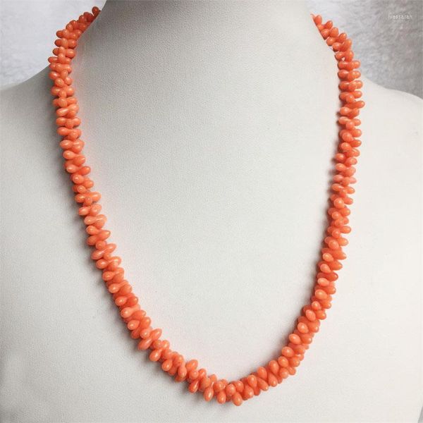 Chaînes Forme d'arachide Collier de corail orange Pierre précieuse Vintage Bijoux naturels Noble Élégant Exquis Chaîne de perles Collier ras du cou