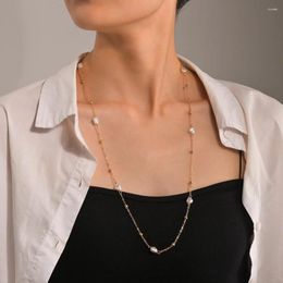 Kettingen Personaliseerde en eenvoudige onregelmatige parelvormige Pearl Long Necklace Damesjuwelen Gift Shirt Chain Sweater