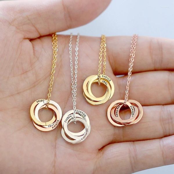 Chaînes Collier personnalisé Nom du cercle gravé avec famille couple fête des mères maman cadeau