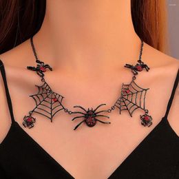 Cadenas Punk Cool Spider Web espinas amor corazón colgante collares dulce Rock joyería insecto Animal cristal perla cuello para mujer