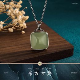 Ketens retro distressed plating thai zilveren ambacht ingelegde imitatie hetian jade veilige vierkante plaat hanger ketting