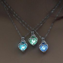 Chaînes Rétro Lumineux Pendentif Collier Creux Mini Mignon Mode Femme Chic Clavicule Chaîne Bijoux