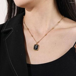 Chaînes rétro miroir magique Rose collier Couple cadeaux chaîne en gros personnalité femme niche clavicule Souvenir cadeau de mariage