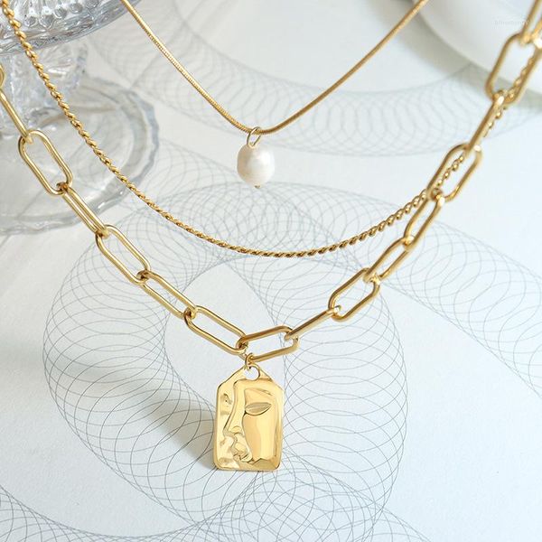 Chaînes ROPUHOV 2023 signe carré polyvalent pendentif irrégulier à trois couches collier de perles d'eau douce en acier au titane pour les femmes