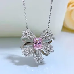 Cadenas S925 Collar de mariposa de plata Diamante rosa de mujer 5 7 mm Colgante puro de lujo al por mayor para mujeres