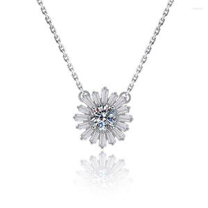 Chaînes S925 Sterling Silver Snowflake Necklace Femme China-Chic Small Daisy Set Diamond Pendant Tiktok Same 50 Cent Sunflower Chain