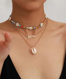 Chaînes de lettres simples, mélange et correspondance d'articles en perles, coquillage de mer fait à la main, perles de riz, collier trois pièces, bijoux à la mode pour femmes