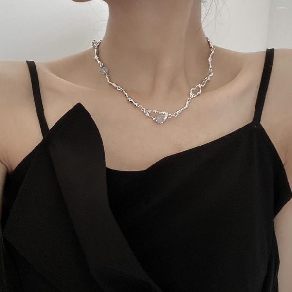 Chaînes So.fine Jewelry Minority Design Twisted Pin Stitched Moonstone Collier Sweet Spice Cool Style Clavicle Chain