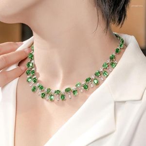 Chaînes Sparkling Emerald Gemstone Naturel Green Tourmaline Collier pour femmes Party Bijoux Cadeau d'anniversaire en gros