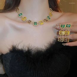 Orecchini con collana quadrata e catene con personalità di lusso