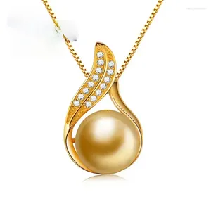 Chaînes La fonction du comportement élégant des femmes sier est de goûter les micro diamants coquilles de perles pendentifs colliers et cadeaux