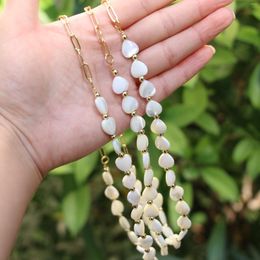Chaînes à la mode coeur blanc nacre naturelle coquille perles collier pour femme vadrouille bijoux à breloques