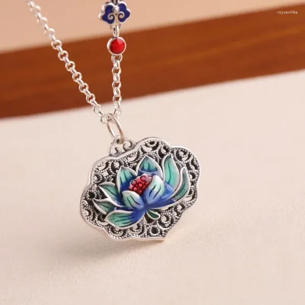 Cadenas Vintage 925 Esmalte de plata Ruyi Lock Blue Lotus Flower Heart Sutra Collar para mujeres y hombres Colgante Clavícula Cadena Joyería