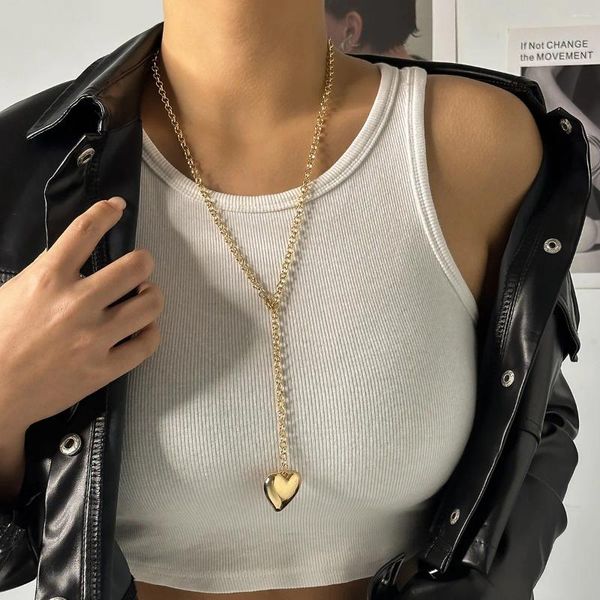 Chaines Vintage Big Peach Heart Pendant Collier réglable Collier 2024 Fonction de Film Fily 2024 Simple Style Gold Metal Girl bijoux