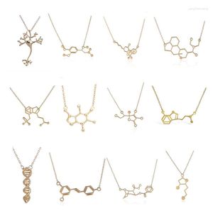 Chaînes en gros 10pc / lot 21designs Collection de molécules DMT DNA Chimie Structure Pendentif Femmes Hommes Science Charms Nekclace Bijoux