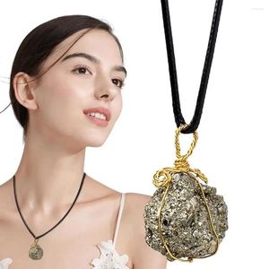 Chaînes fil enveloppé collier de pierre de pyrite brute pendentif en cristal minéral spécimens d'enseignement cadeaux naturels