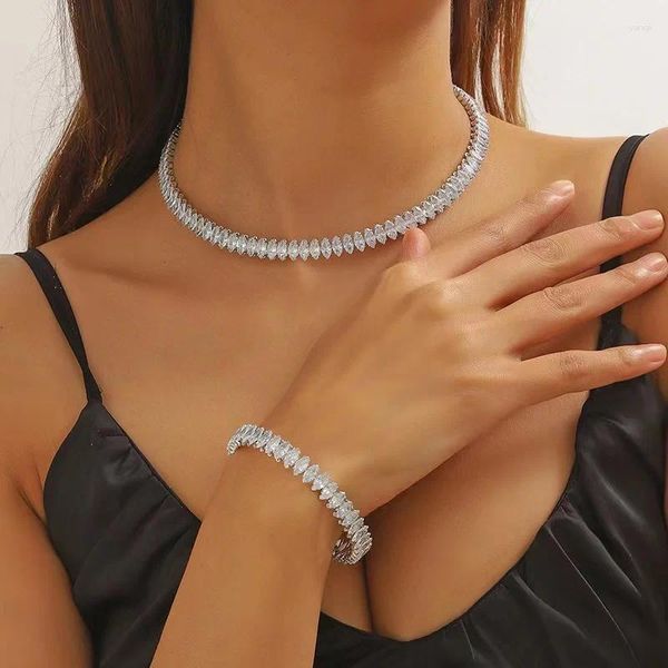 Cadenas Joyas de boda de lujo para mujeres Regalo cuadrado Collar de cadena de tenis White Transparent Crystal Zircon Minimalista Jewelr