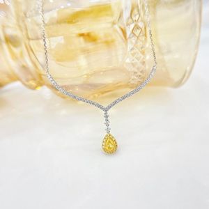 Chaînes YM2023 Pure 18K Gold Bijoux Solide G18K Diamants jaunes naturels 0,20ct Pendentifs Colliers de pierres précieuses pour femmes