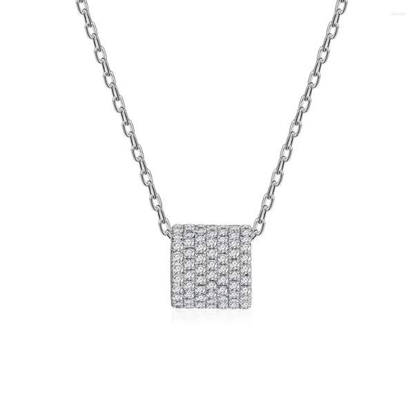 Cadenas Zhen Chengda Fashion Cilinder Cylinder Micro incrustado Diamante completo S925 Collar de plata puro Diseño de lujo de luz para mujeres