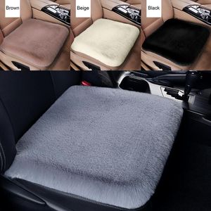 Housses de chaise 1/2x housse de siège de voiture universelle avant arrière coussin doux en peluche coussin protecteur tapis fourrure Auto intérieur accessoires