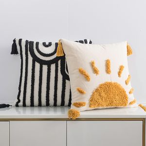 Fundas para sillas Funda de cojín en blanco y negro 45x45cm 30x50cm Funda de almohada Tufted Sun Circle para la decoración del hogar Sala de estar Dormitorio Sofá 230613