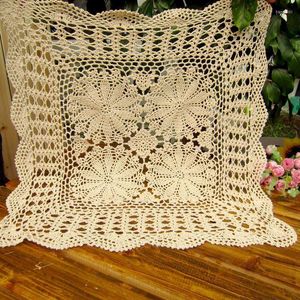 Housses de chaise faites à la main belle découpe Crochet tricoté housse de canapé décoration américaine serviette chevet armoire tissu blanc Beige