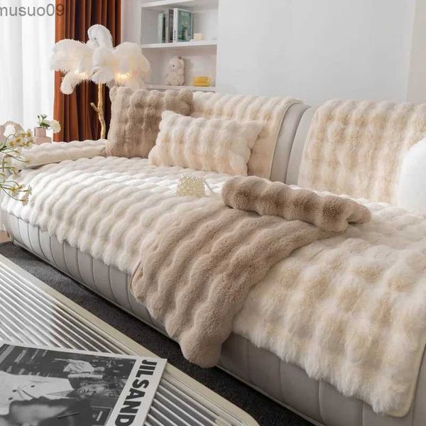 Housses de chaise Nouveau coussin de canapé en peluche de lapin d'hiver nordique minimaliste épaissi coussin de siège en peluche haut de gamme hiver housse de canapé en cuir antidérapant