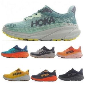 Challenger Hokaa Atr 7 Running Shoes Hokaas Bondi 8 Athletic Shock Absorbing All Terrain Trail Road Mountain Mountain Mens Dames Designer Sport Shoes 36-45