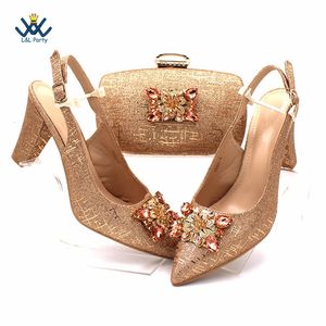 Color champán, zapatos de punta estrecha para mujer de alta calidad, conjunto de bolso a juego para fiesta de boda de damas nigerianas 240130