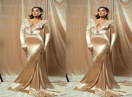Champagne Gold 2021 Avondjurken Kristal kralende lage mouwen V nek Elastische zijde Like Satin Formal Lange prom -jurken Mode4700208