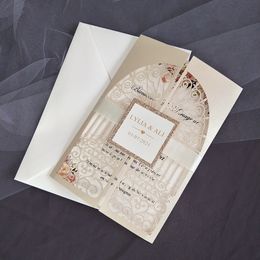 Faire-part de mariage champagne avec insertion d'impression personnalisée florale et étiquette de paillettes d'or rose bricolage cartes ouvertes de porte découpées au laser pour la fête de mariage