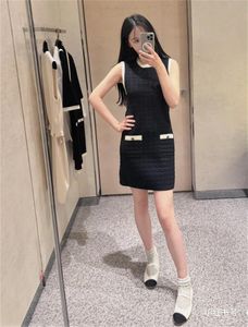 Chan Designer Jirt 2024 Robe cc de haute qualité mini jupe femme Designer Vêtements tricote de jupe de jupe robe de jupe pour femmes robe de fête sexy
