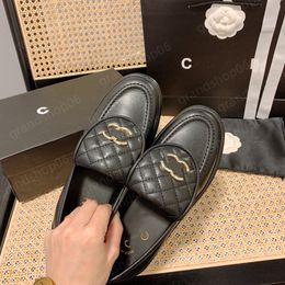 Mocasines Chan-l Slip-On 2023, nuevo estilo británico, zapatos de cuero pequeños de suela gruesa, zapatos casuales de tacón grueso para perezosos 35-40