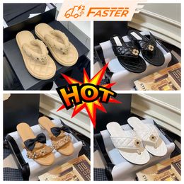 Chanas-Sandalen, Promi-Hausschuhe im kleinen Stil für den Sommer 2024, extra dicke Sohle, trendige Instagram-Schuhe, Flops mit weichen Sohlen, flache Hausschuhe