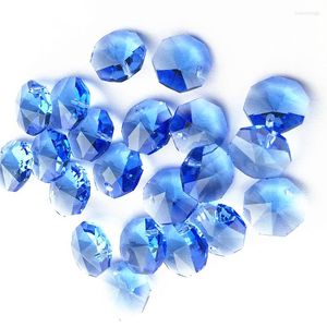 Kroonluchter Crystal 100 pcs/Lot Light Blue Color 14mm glas achthoekige kralen in één gat voor doe -het -zelf gordijnvoorraden